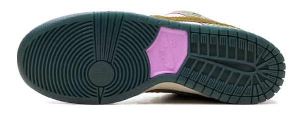 Nike SB Dunk Low Pro Alexis Sablone Chameleon