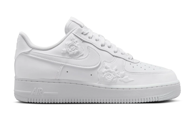 Nike Air Force 1 '07 Sneakers - White/White/White (DD8959-100)