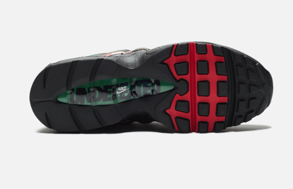 Nike Air Max 95 SP x Undefeated “Black” Pre-Owned