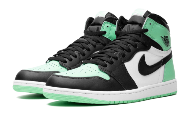 Air Jordan 1 Retro High OG 'Green Glow' Sneakers